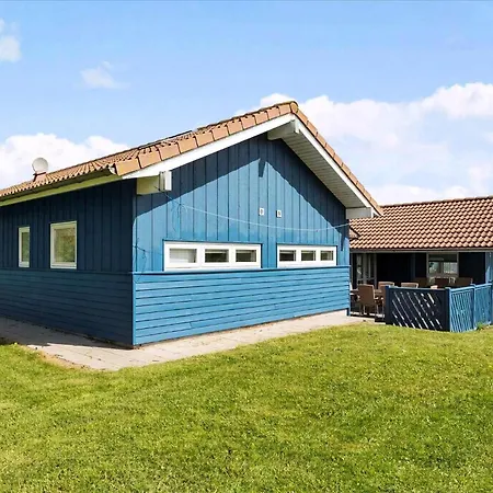 Starry Sky And Peace By The Water * Augustenborg