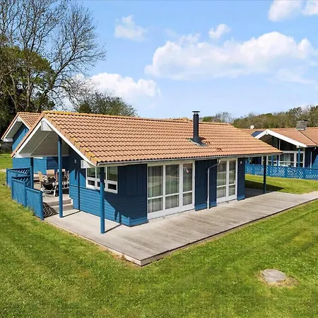 Starry Sky And Peace By The Water * Augustenborg