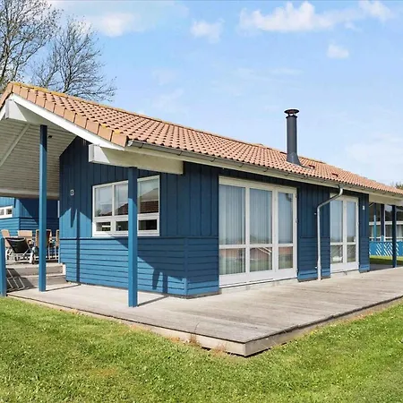 Starry Sky And Peace By The Water * Augustenborg