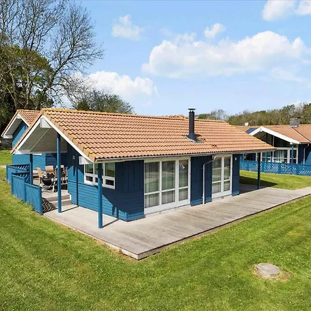 Starry Sky And Peace By The Water * Augustenborg